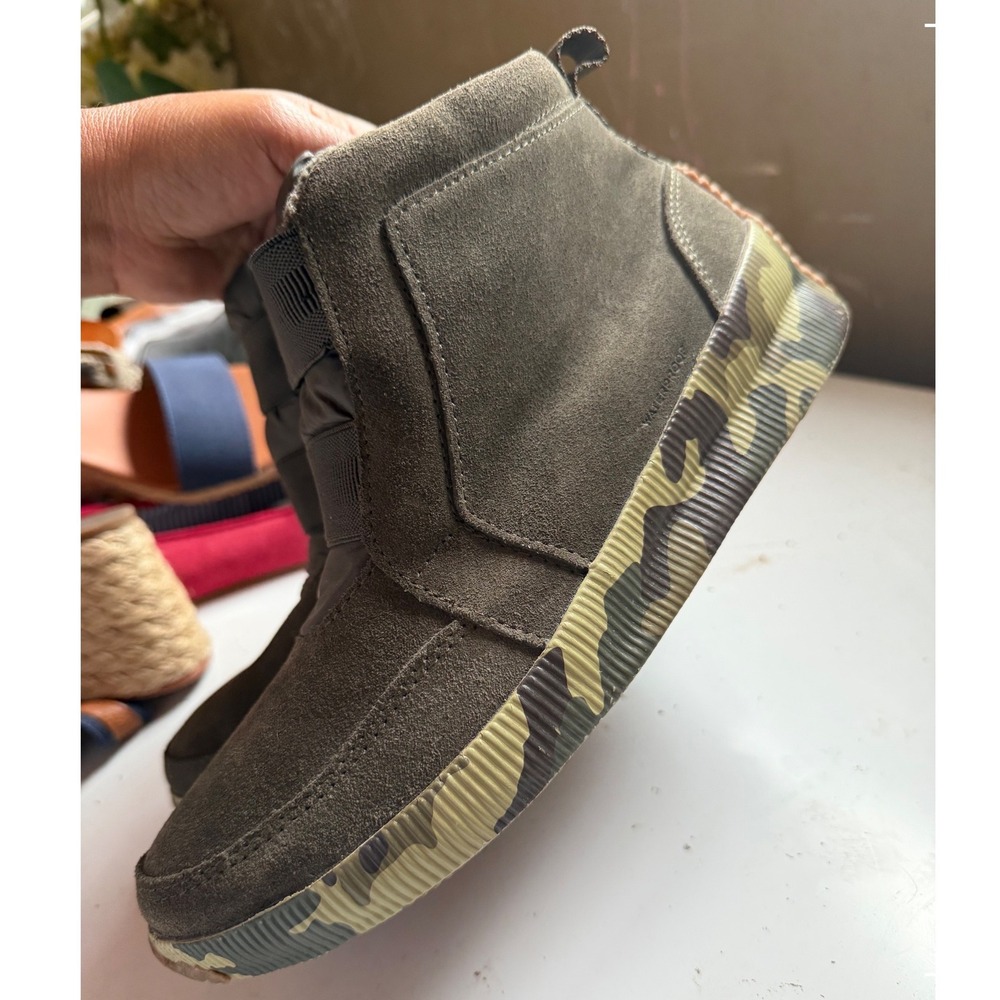 SOREL Out N About Plus Mid Sage Green Camo Waterproof Suede Boot Size 9
